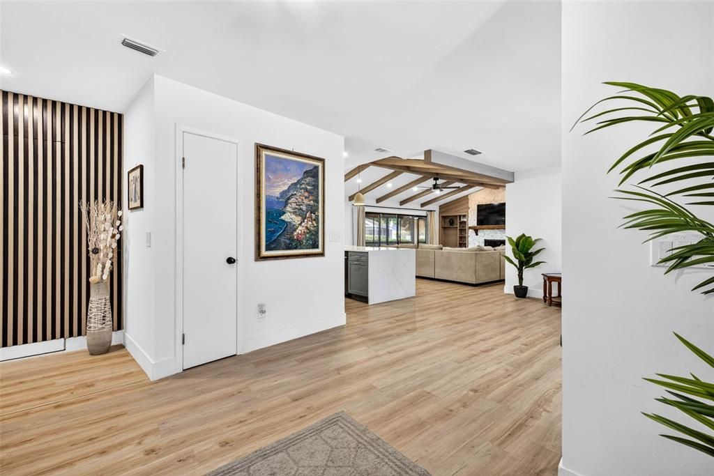 For Sale: $700,000 (3 beds, 3 baths, 3371 Square Feet)