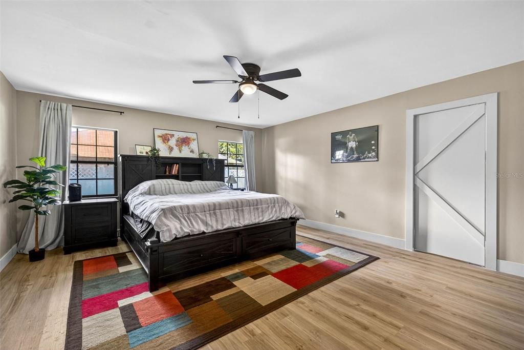 For Sale: $700,000 (3 beds, 3 baths, 3371 Square Feet)
