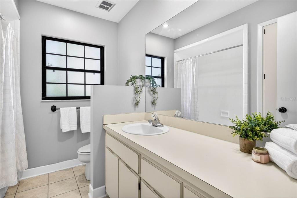 For Sale: $700,000 (3 beds, 3 baths, 3371 Square Feet)