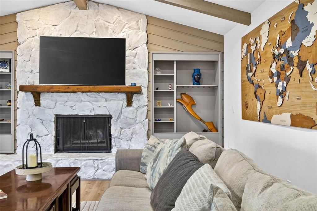 For Sale: $700,000 (3 beds, 3 baths, 3371 Square Feet)
