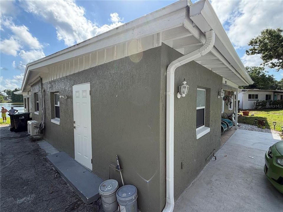 For Rent: $1,095 (1 beds, 1 baths, 400 Square Feet)