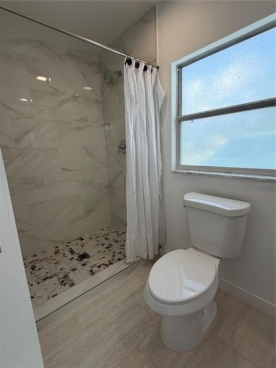 For Rent: $1,095 (1 beds, 1 baths, 400 Square Feet)