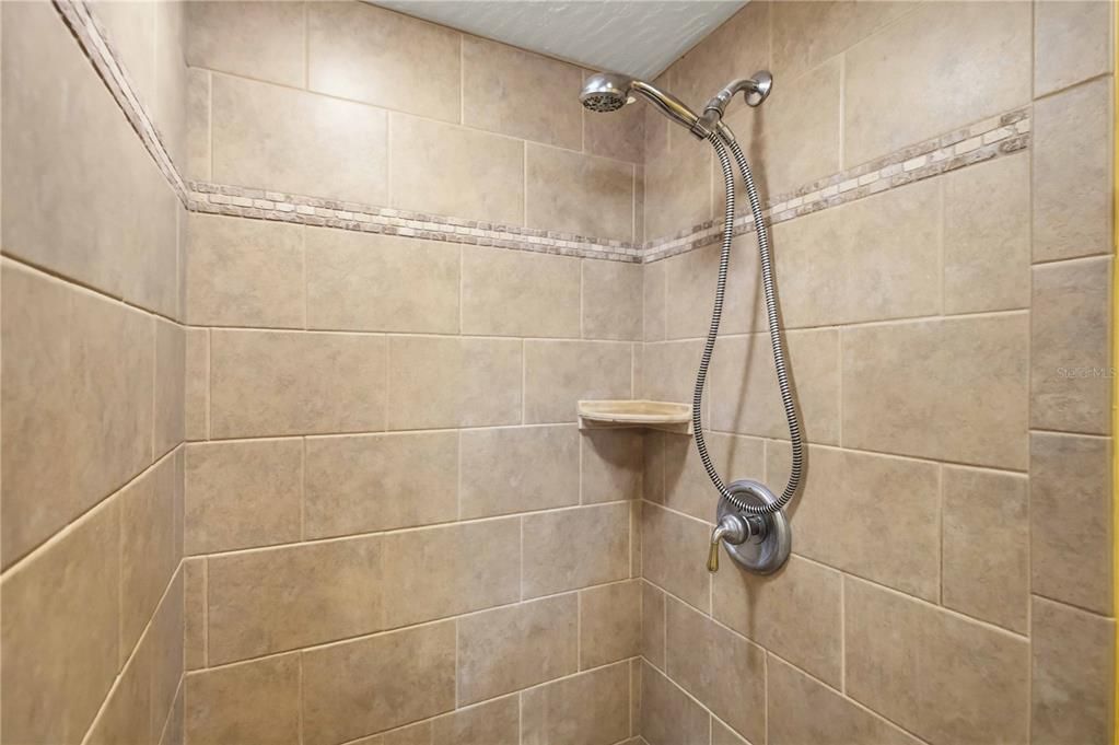 Active With Contract: $385,000 (2 beds, 2 baths, 1829 Square Feet)