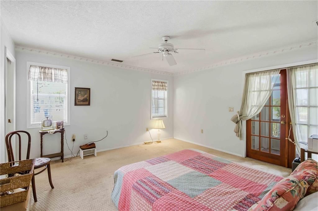 Active With Contract: $385,000 (2 beds, 2 baths, 1829 Square Feet)