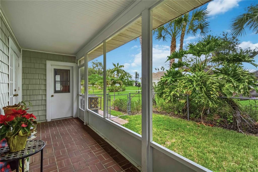 Active With Contract: $385,000 (2 beds, 2 baths, 1829 Square Feet)
