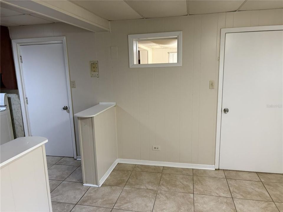 For Rent: $1,185 (2 beds, 1 baths, 1266 Square Feet)