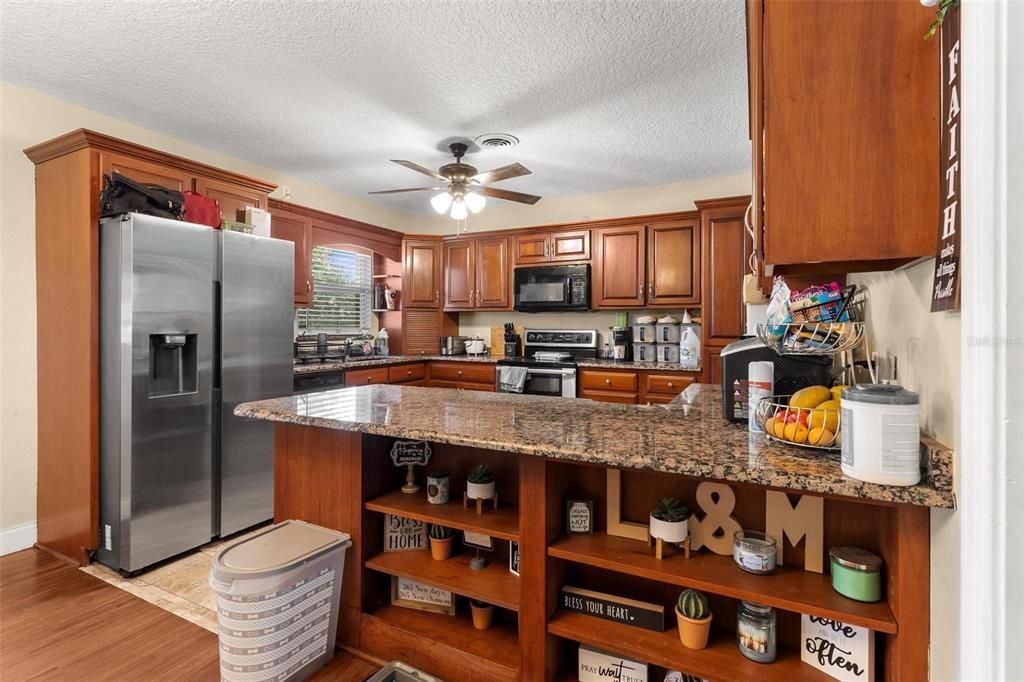 For Sale: $375,000 (4 beds, 3 baths, 2190 Square Feet)