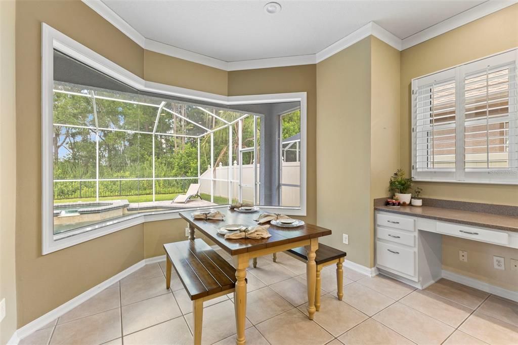 For Sale: $1,100,000 (5 beds, 3 baths, 4056 Square Feet)