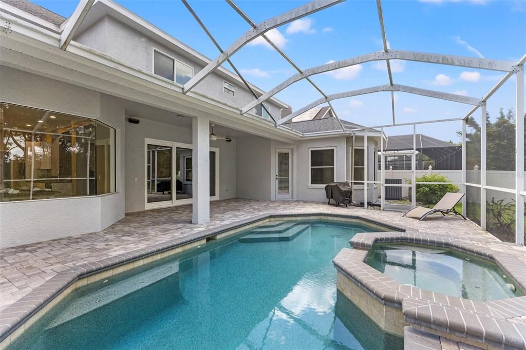 For Sale: $1,100,000 (5 beds, 3 baths, 4056 Square Feet)