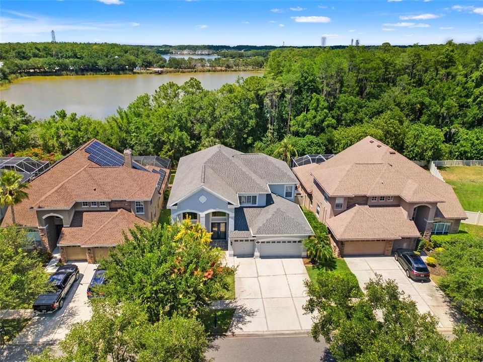 For Sale: $1,100,000 (5 beds, 3 baths, 4056 Square Feet)