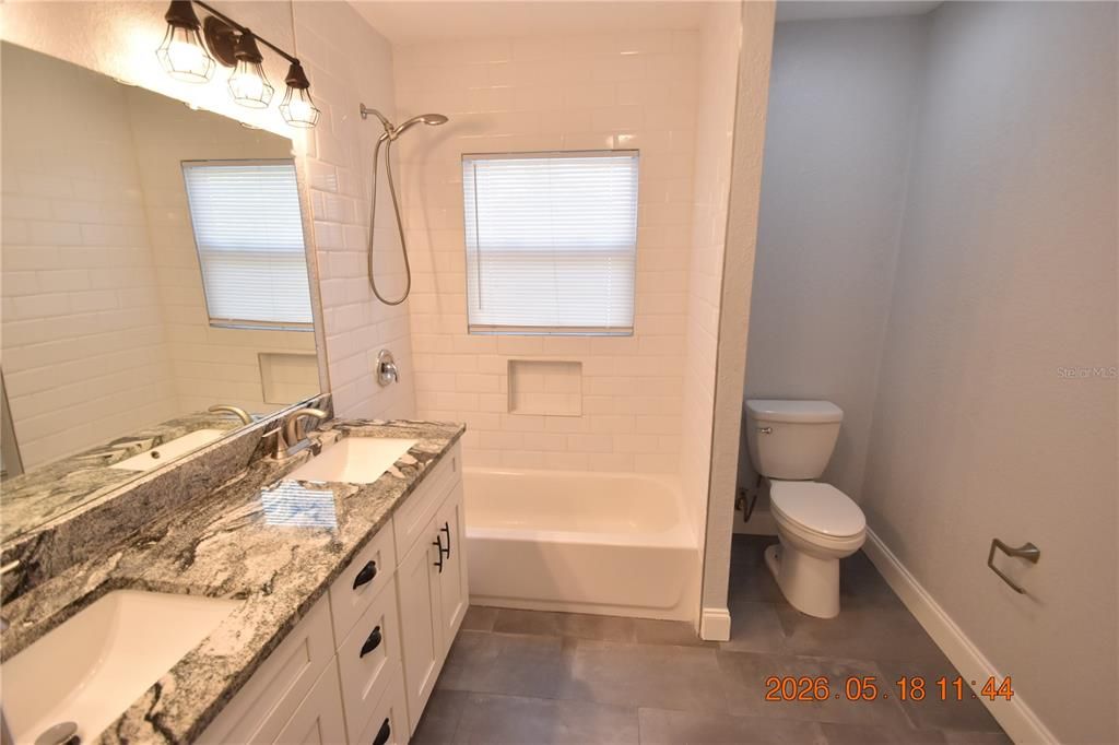 В аренду: $2,495 (3 спален, 1 ванн, 1129 Квадратных фут)