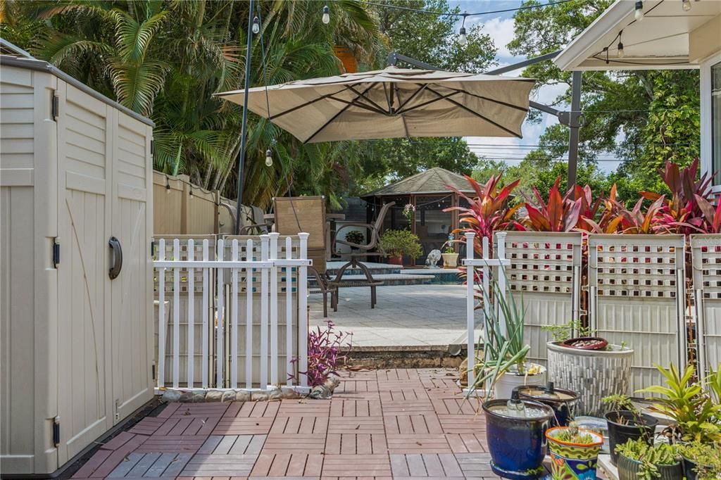 En Venta: $824,900 (4 camas, 3 baños, 2716 Pies cuadrados)