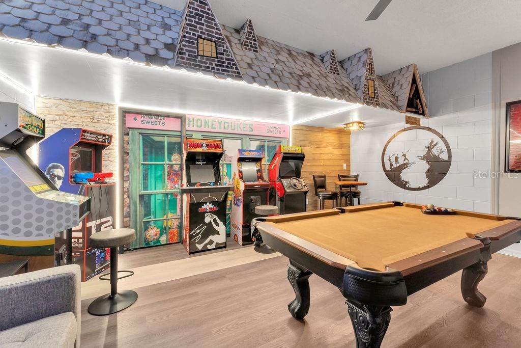 Active With Contract: $649,000 (7 beds, 4 baths, 2881 Square Feet)