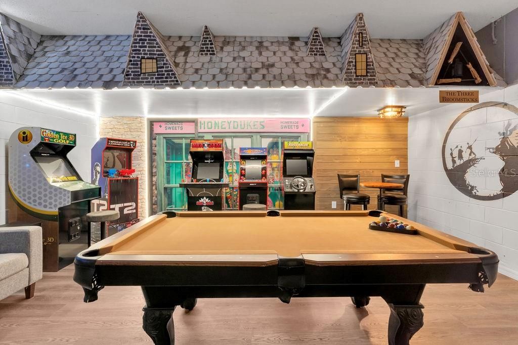 Active With Contract: $649,000 (7 beds, 4 baths, 2881 Square Feet)