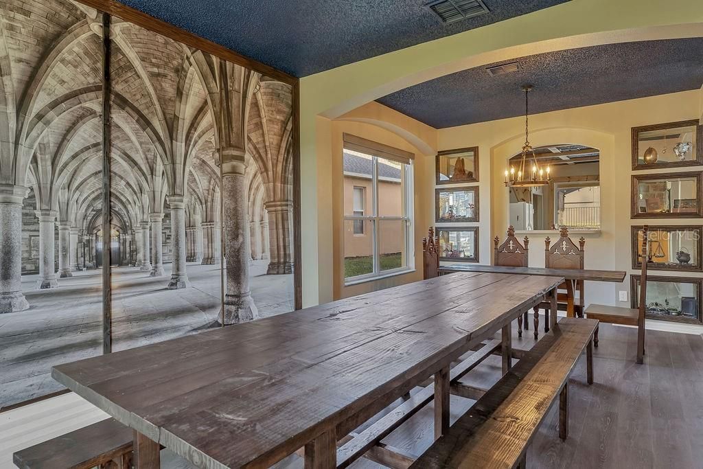 Active With Contract: $649,000 (7 beds, 4 baths, 2881 Square Feet)