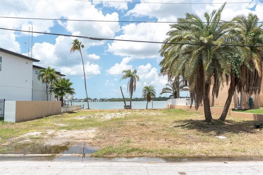 Active With Contract: $1,100,000 (0.16 acres)