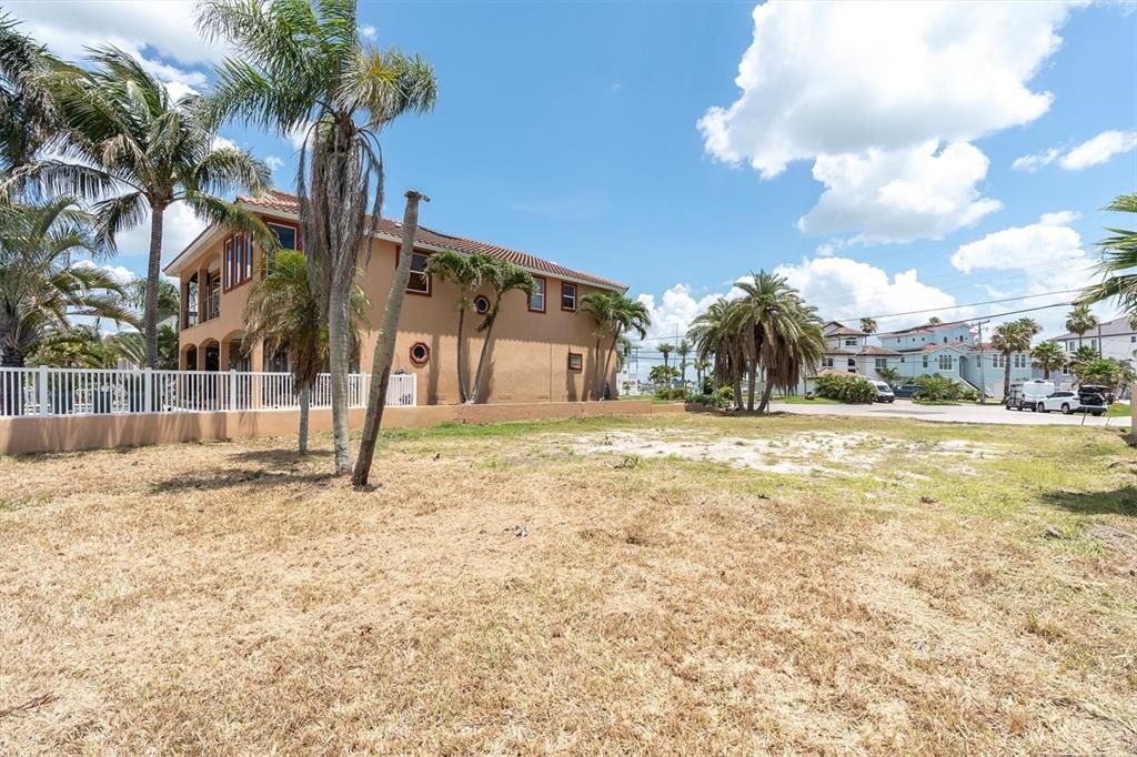 Active With Contract: $1,100,000 (0.16 acres)
