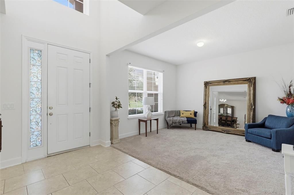 Activo con contrato: $599,950 (6 camas, 3 baños, 3672 Pies cuadrados)