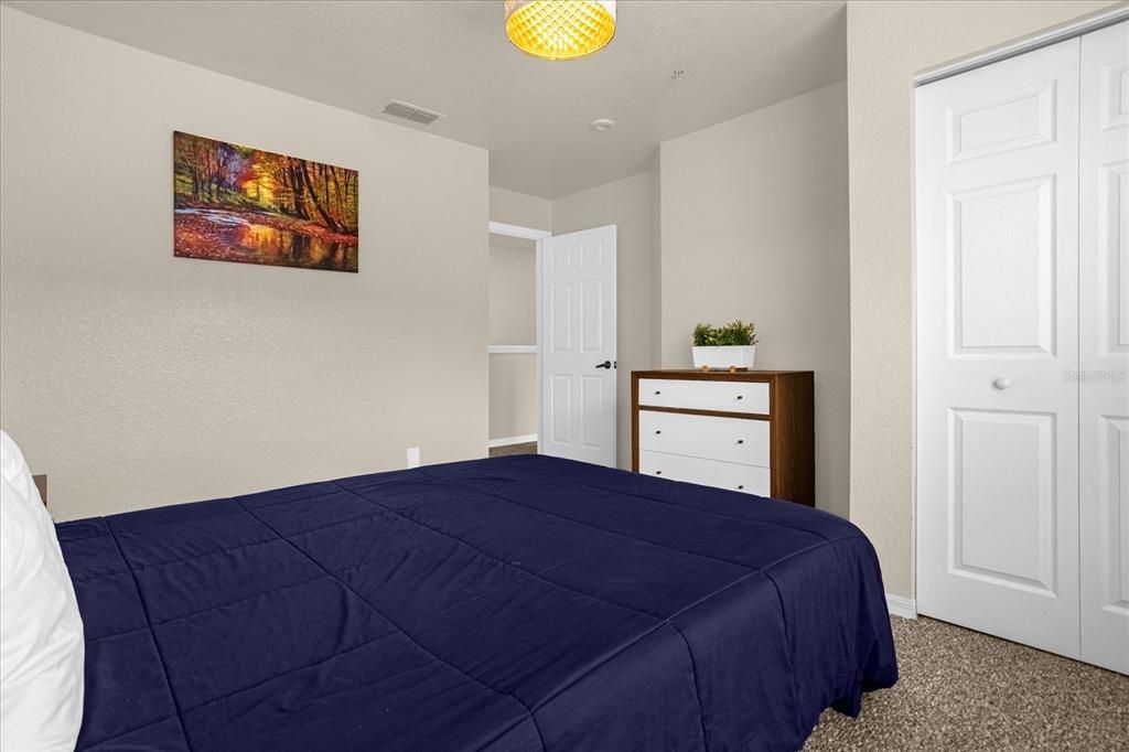 Active With Contract: $200,000 (3 beds, 2 baths, 1296 Square Feet)