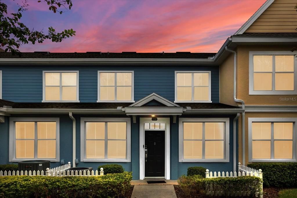 Active With Contract: $200,000 (3 beds, 2 baths, 1296 Square Feet)