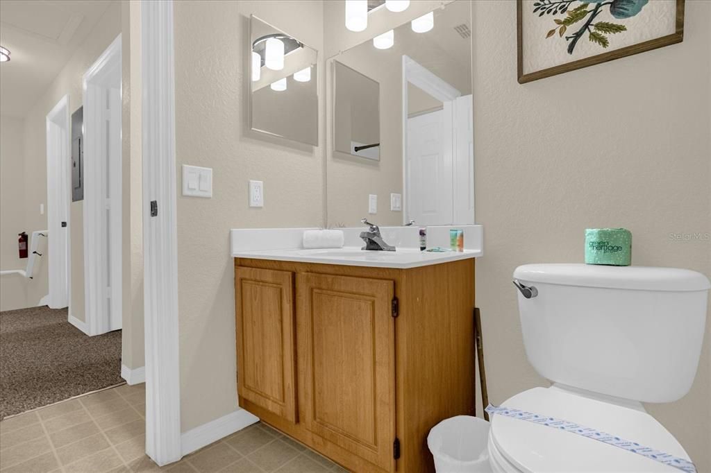 Active With Contract: $200,000 (3 beds, 2 baths, 1296 Square Feet)