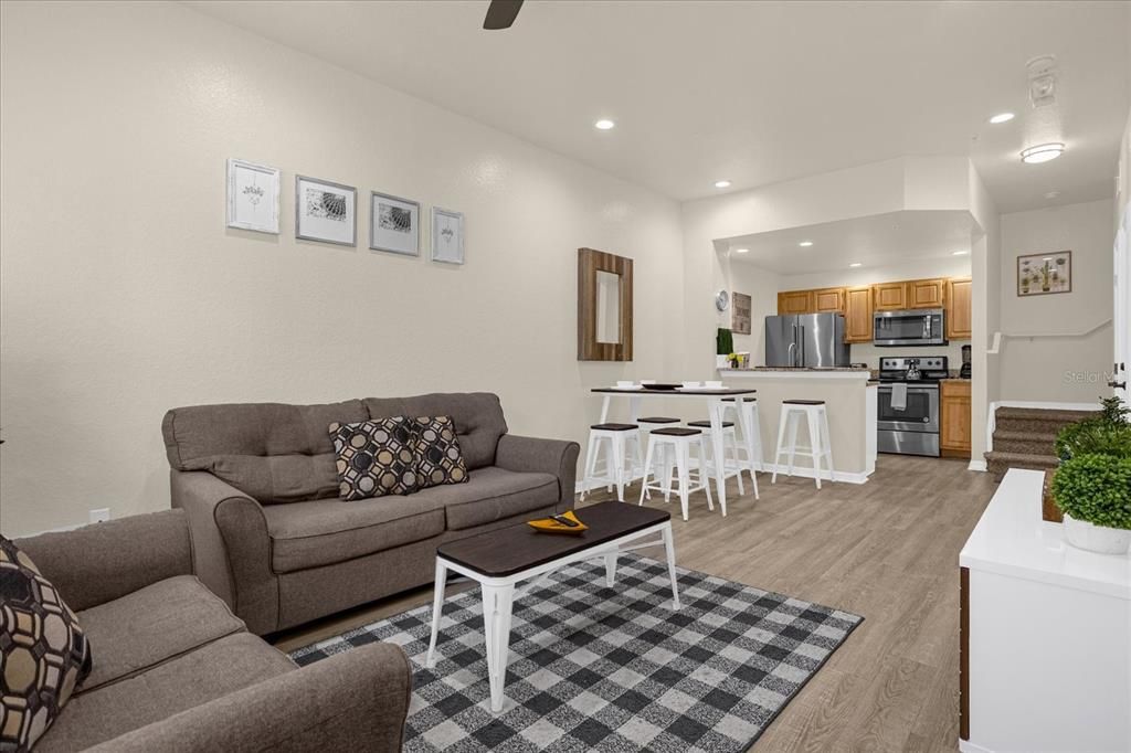 Active With Contract: $200,000 (3 beds, 2 baths, 1296 Square Feet)