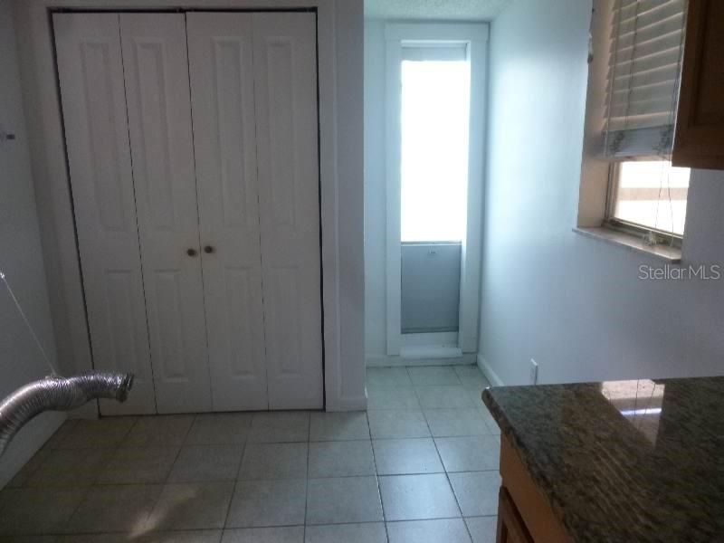 For Sale: $175,000 (3 beds, 1 baths, 1016 Square Feet)
