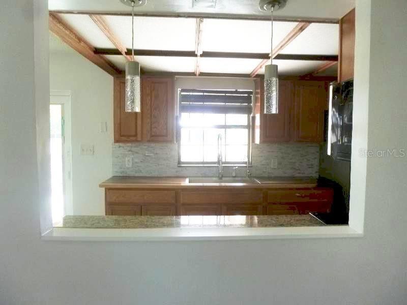 For Sale: $175,000 (3 beds, 1 baths, 1016 Square Feet)