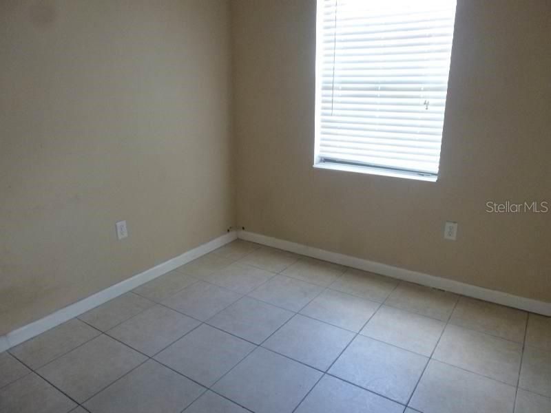For Sale: $175,000 (3 beds, 1 baths, 1016 Square Feet)
