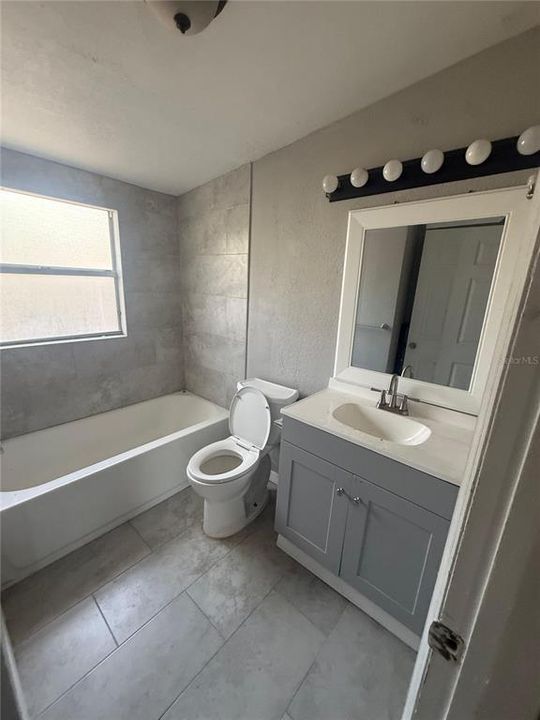 En Venta: $175,000 (2 camas, 1 baños, 691 Pies cuadrados)