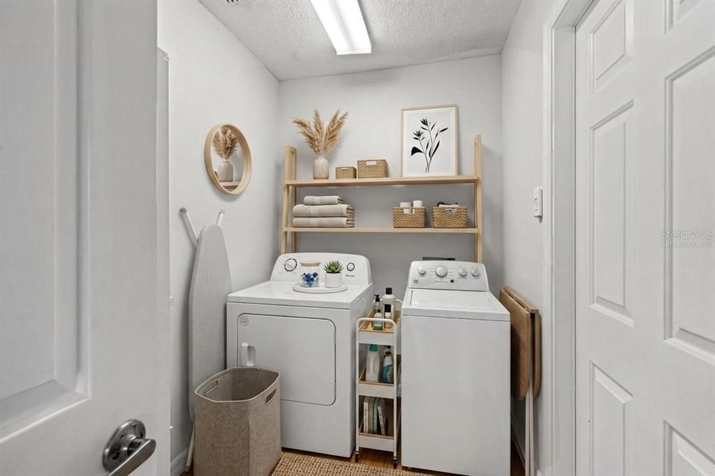En Venta: $249,900 (2 camas, 2 baños, 1404 Pies cuadrados)
