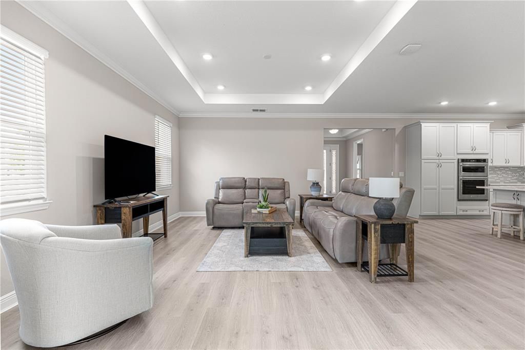 For Sale: $595,900 (3 beds, 3 baths, 2472 Square Feet)