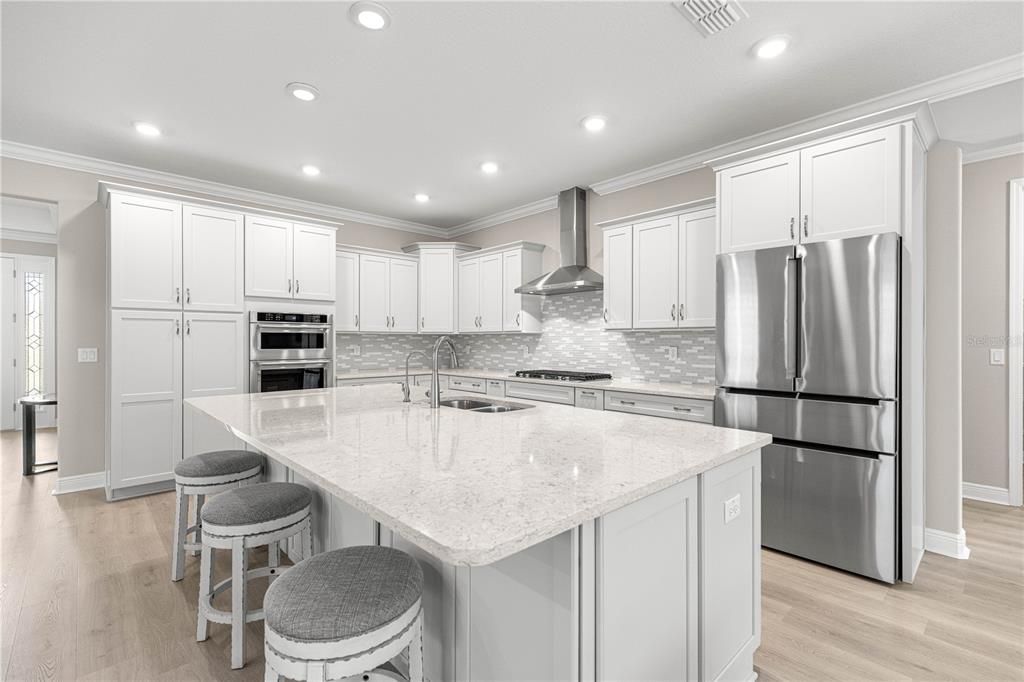For Sale: $595,900 (3 beds, 3 baths, 2472 Square Feet)