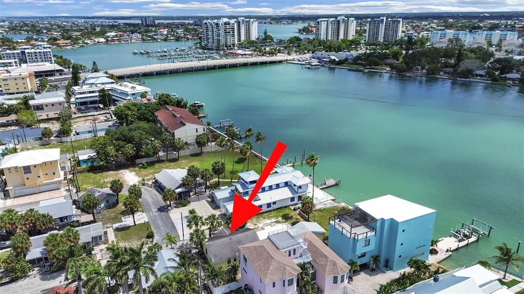 For Sale: $950,000 (0.16 acres)