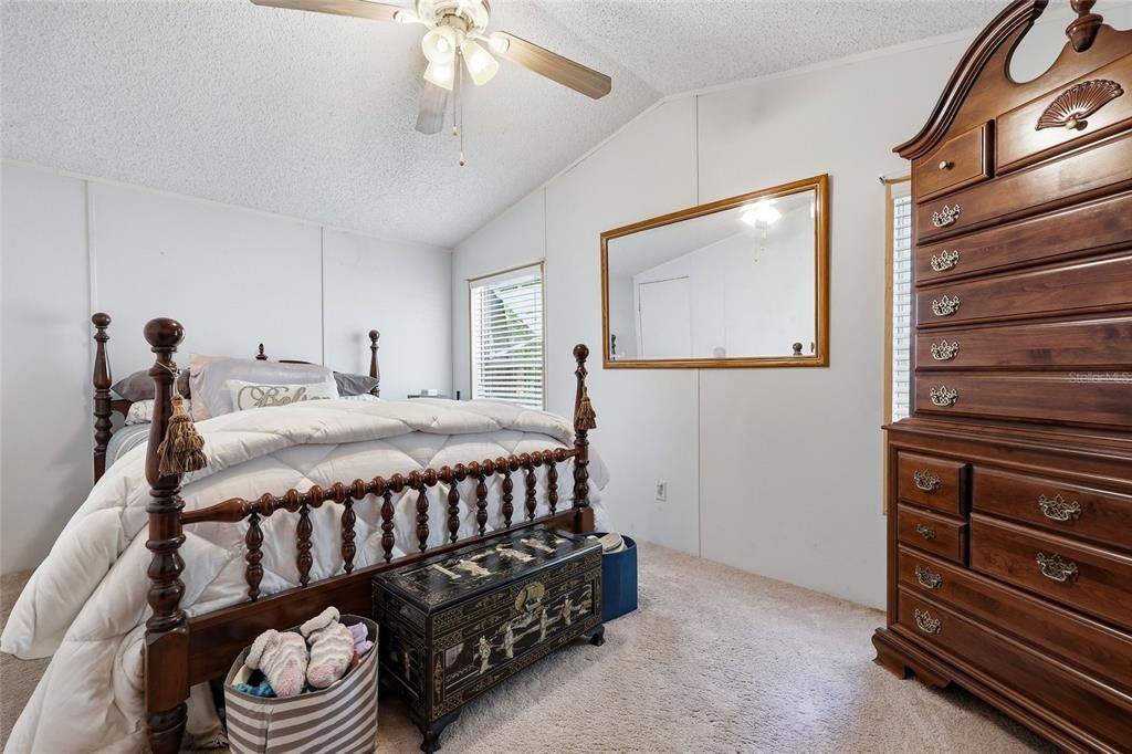 For Sale: $243,000 (3 beds, 2 baths, 1125 Square Feet)