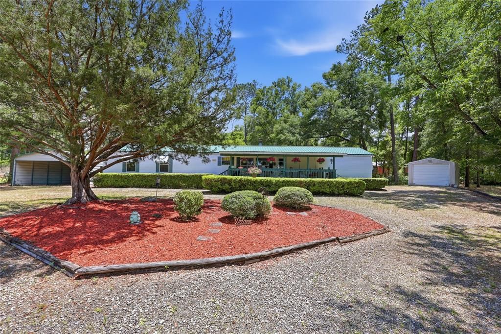 For Sale: $243,000 (3 beds, 2 baths, 1125 Square Feet)