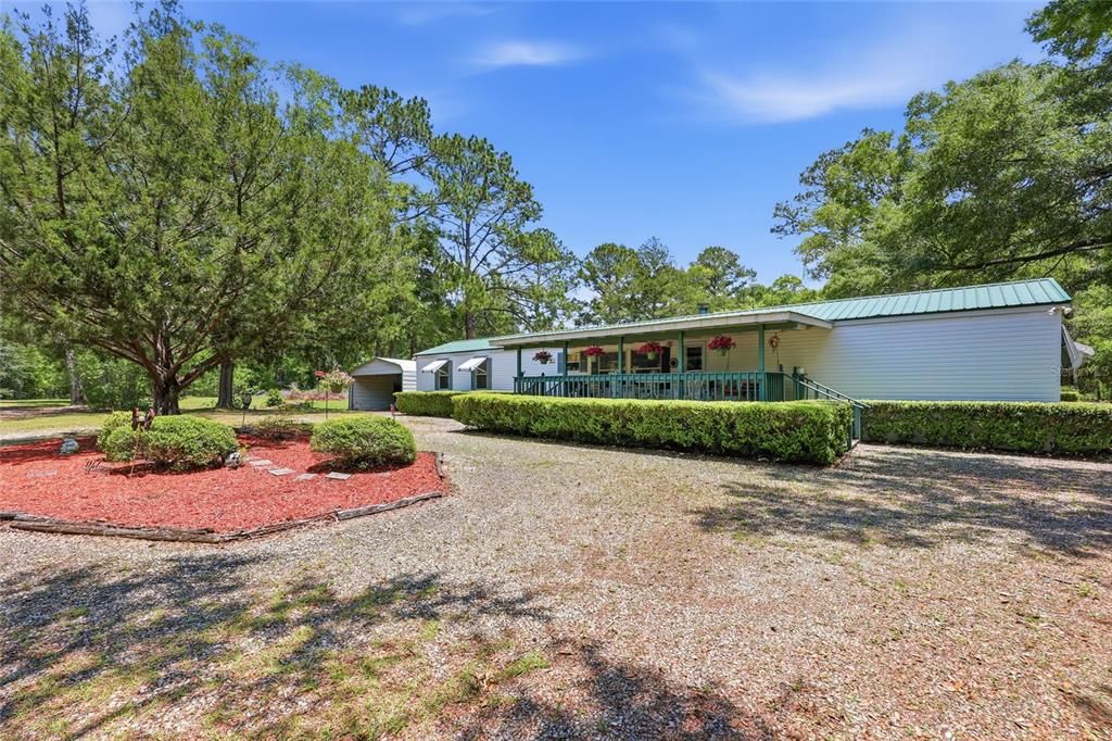 For Sale: $243,000 (3 beds, 2 baths, 1125 Square Feet)
