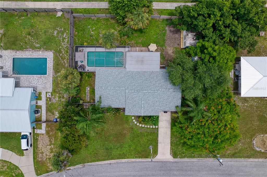 For Sale: $379,900 (2 beds, 2 baths, 1304 Square Feet)
