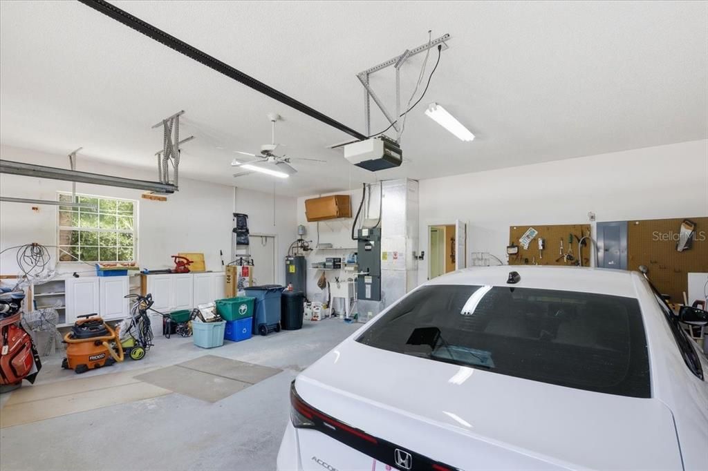 For Sale: $649,900 (3 beds, 2 baths, 2433 Square Feet)