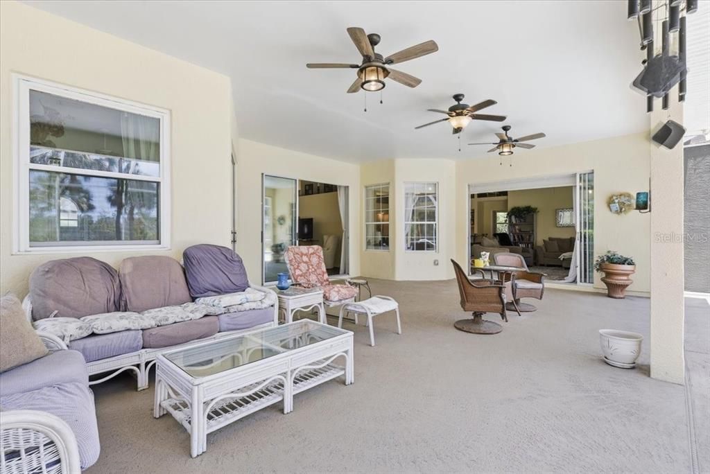 For Sale: $649,900 (3 beds, 2 baths, 2433 Square Feet)