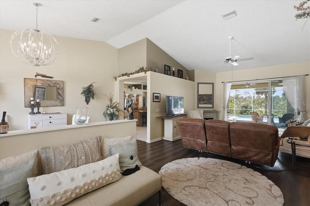 For Sale: $649,900 (3 beds, 2 baths, 2433 Square Feet)