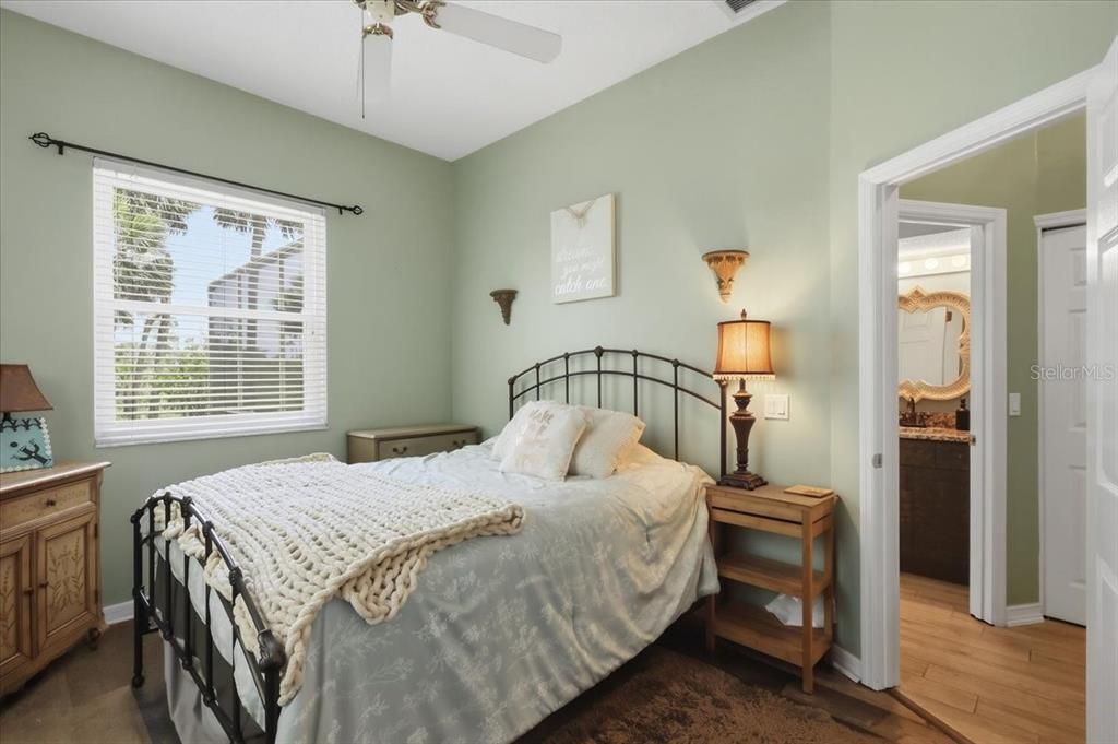 For Sale: $649,900 (3 beds, 2 baths, 2433 Square Feet)