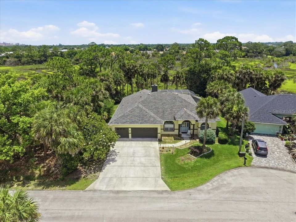 For Sale: $649,900 (3 beds, 2 baths, 2433 Square Feet)
