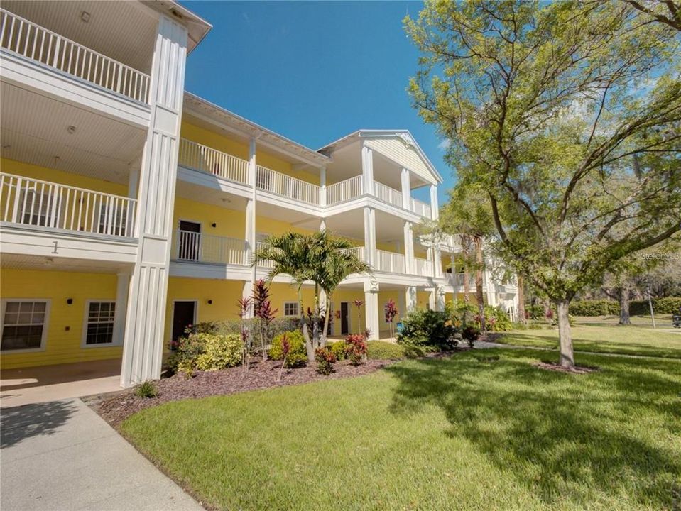 En Venta: $198,500 (3 camas, 2 baños, 1227 Pies cuadrados)