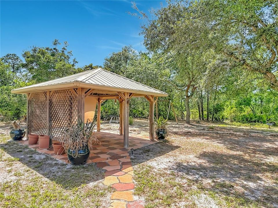 На продажу: $449,900 (3 спален, 2 ванн, 1809 Квадратных фут)