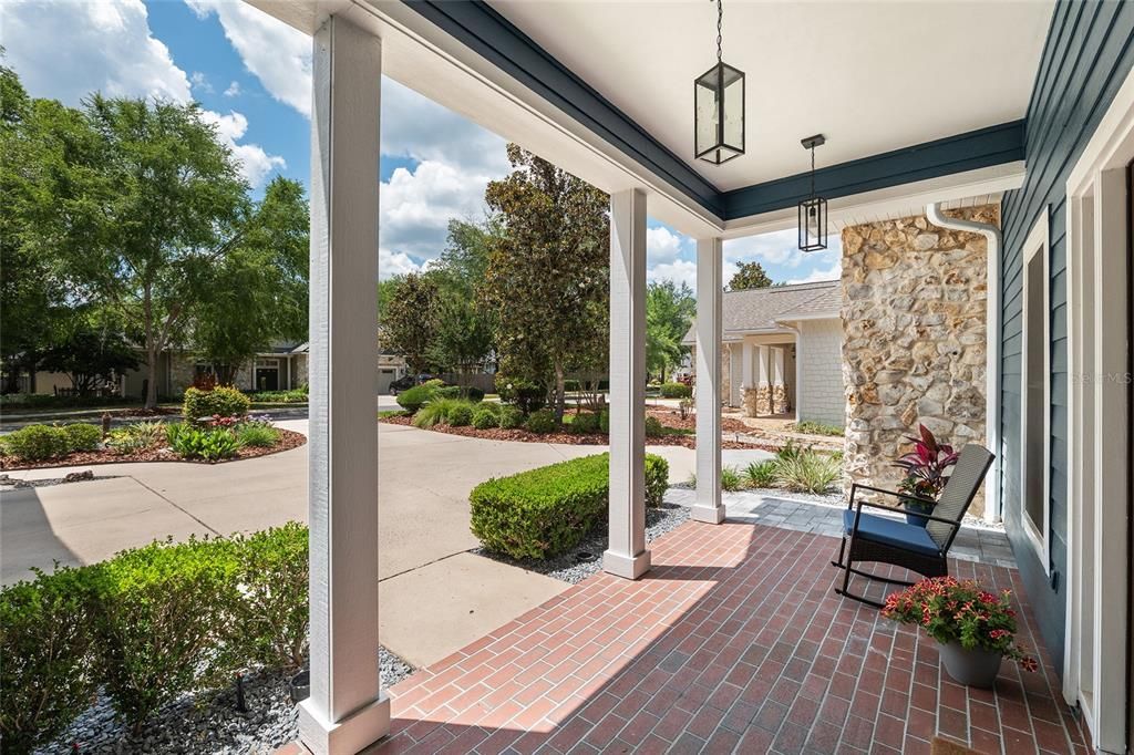 For Sale: $675,000 (4 beds, 3 baths, 2843 Square Feet)