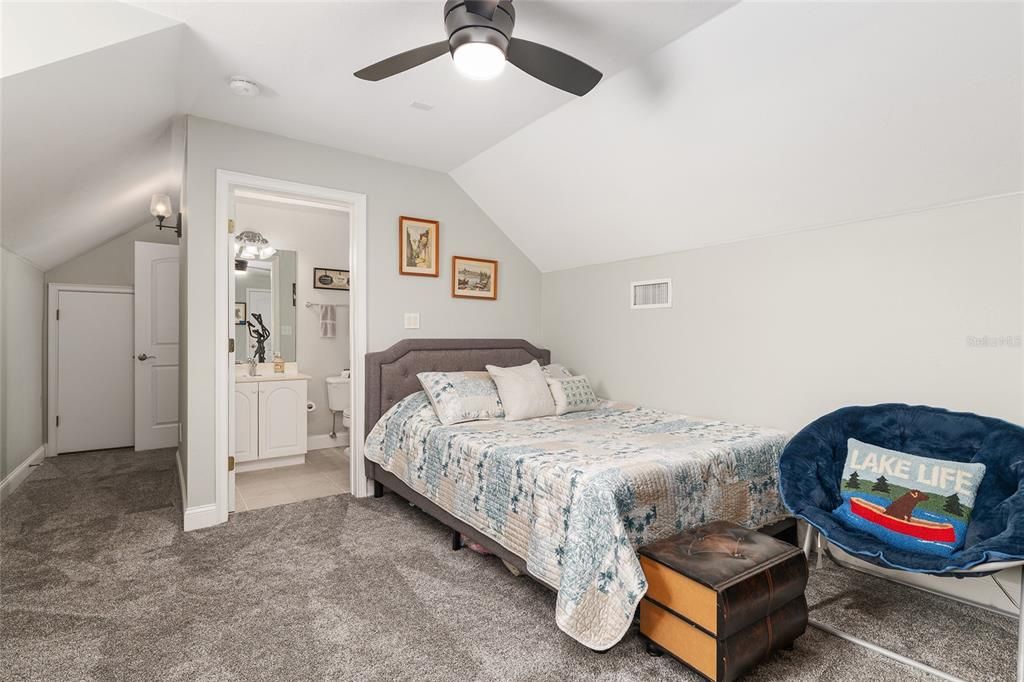 For Sale: $675,000 (4 beds, 3 baths, 2843 Square Feet)
