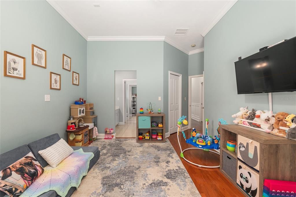 For Sale: $675,000 (4 beds, 3 baths, 2843 Square Feet)
