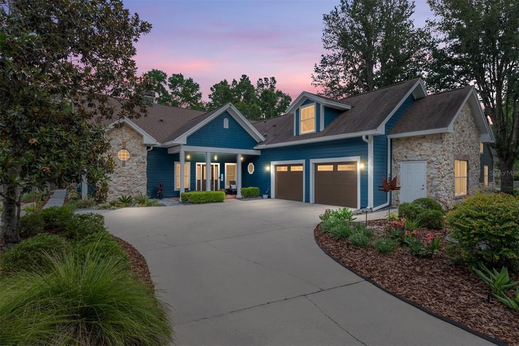 For Sale: $675,000 (4 beds, 3 baths, 2843 Square Feet)