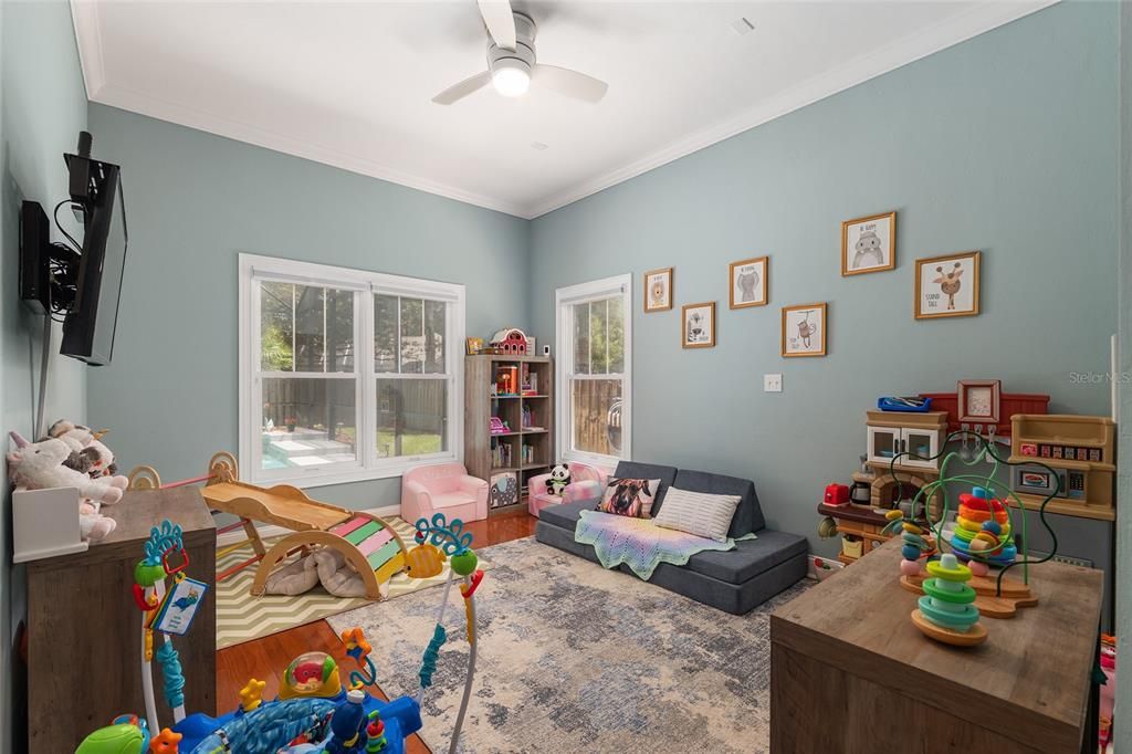 For Sale: $675,000 (4 beds, 3 baths, 2843 Square Feet)
